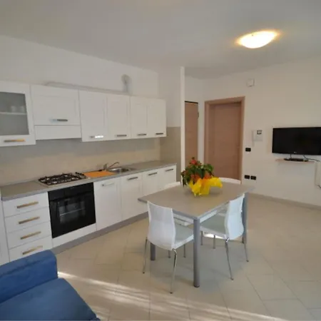 Daniele רוסולינה מארה